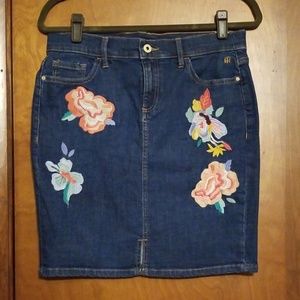 Tommy Hilfiger Embroidered Denim Skirt